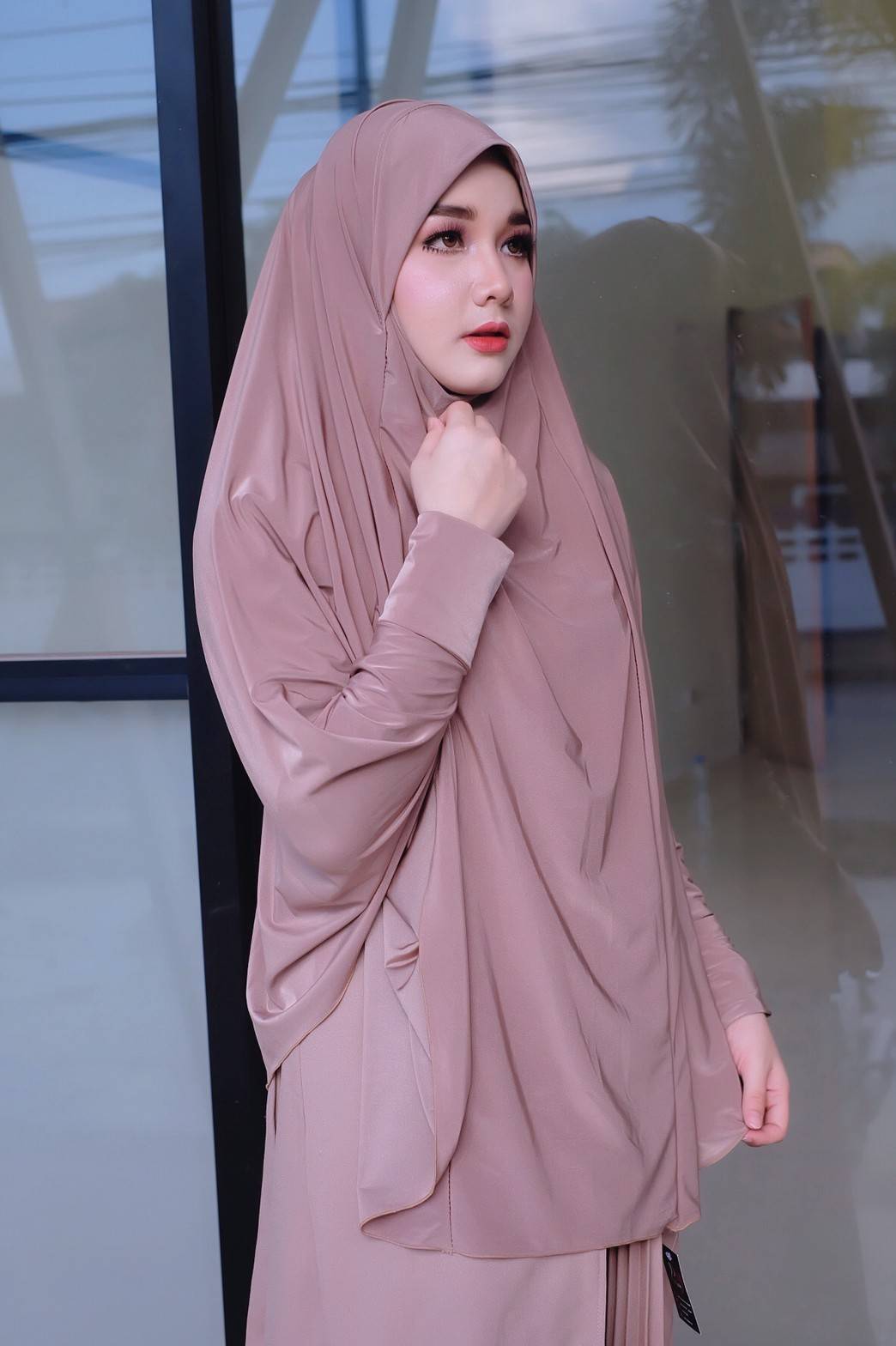 hijab ฮิญาบผรั่งเศสมีแขน รุ่นนี้สะดวกมากๆใส่ง่ายใส่สวยดูดี เปิด-ปิดหน้าได้ มีแขนในตัวผ้าคริสตัลเกรดA ใส่สบายไม่ร้อน hijab ฮิญาบผรั่งเศสมีแขน รุ่นนี้สะดวกมากๆใส่ง่ายใส่สวยดูดี เปิด-ปิดหน้าได้ มีแขนในตัวผ้าคริสตัลเกรดA ใส่สบายไม่ร้อน