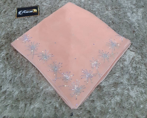 ผ้าคลุม Bawal Diamond เนื้อผ้านิ่ม อย่างดี ไม่เป็นขุ่ย ใช้เพชร Copy Swarovki เพชรแวว ผ้าคลุม Bawal Diamond เนื้อผ้านิ่ม อย่างดี ไม่เป็นขุ่ย ใช้เพชร Copy Swarovki เพชรแวว