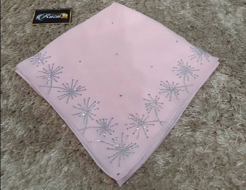 ผ้าคลุม Bawal Diamond เนื้อผ้านิ่ม อย่างดี ไม่เป็นขุ่ย ใช้เพชร Copy Swarovki เพชรแวว ผ้าคลุม Bawal Diamond เนื้อผ้านิ่ม อย่างดี ไม่เป็นขุ่ย ใช้เพชร Copy Swarovki เพชรแวว