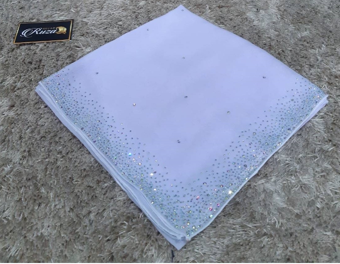ผ้าคลุม Bawal Diamond เนื้อผ้านิ่ม อย่างดี ไม่เป็นขุ่ย ใช้เพชร Copy Swarovki เพชรแวว ผ้าคลุม Bawal Diamond เนื้อผ้านิ่ม อย่างดี ไม่เป็นขุ่ย ใช้เพชร Copy Swarovki เพชรแวว