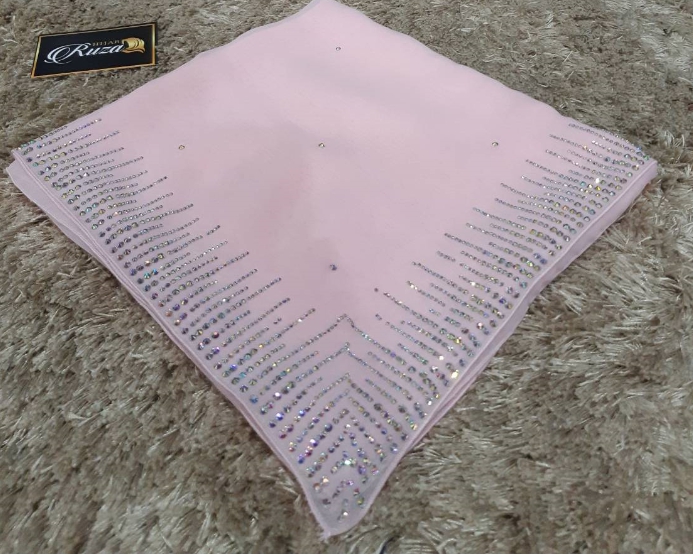 ผ้าคลุม Bawal Diamond เนื้อผ้านิ่ม อย่างดี ไม่เป็นขุ่ย ใช้เพชร Copy Swarovki เพชรแวว ผ้าคลุม Bawal Diamond เนื้อผ้านิ่ม อย่างดี ไม่เป็นขุ่ย ใช้เพชร Copy Swarovki เพชรแวว