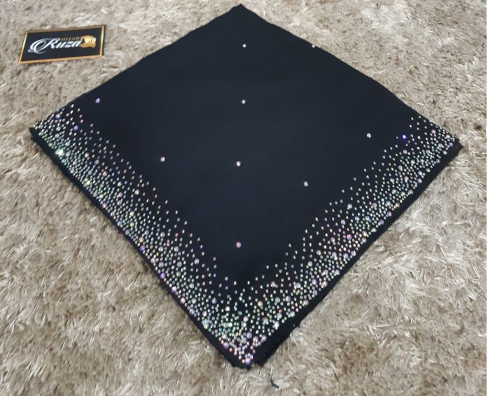 ผ้าคลุม Bawal Diamond เนื้อผ้านิ่ม อย่างดี ไม่เป็นขุ่ย ใช้เพชร Copy Swarovki เพชรแวว ผ้าคลุม Bawal Diamond เนื้อผ้านิ่ม อย่างดี ไม่เป็นขุ่ย ใช้เพชร Copy Swarovki เพชรแวว
