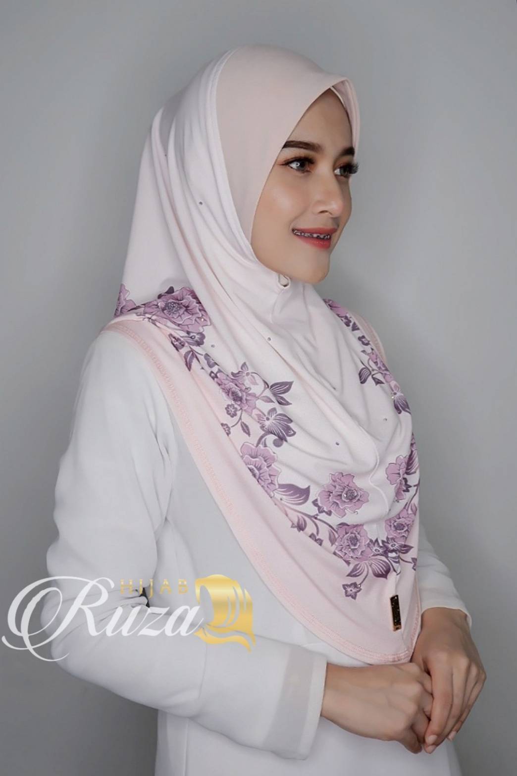 hijab ฮีญาบสวมสำเร็จผ้าลายในตัว เนื้อผ้า moss crepe ทรงหน้า scuba hijab ฮีญาบสวมสำเร็จผ้าลายในตัว เนื้อผ้า moss crepe ทรงหน้า scuba