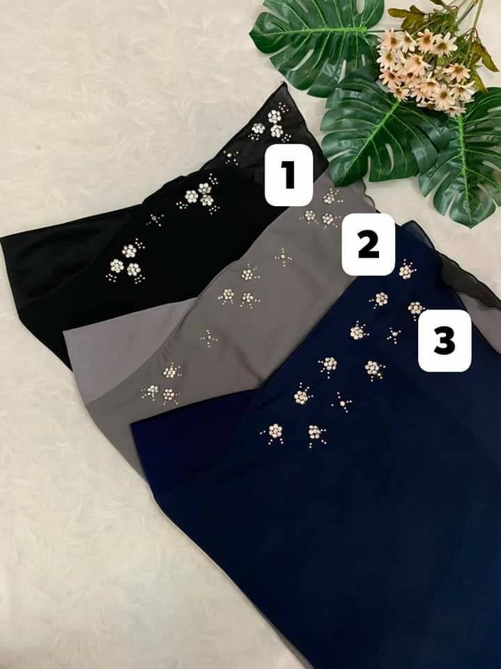 ฮิญาบชีฟอง สวมสำเร็จมีทรงประดับด้วยเพชรลายดอกไม้ใส่สบายเป็นทรงใส่ง่าย ฮิญาบชีฟอง สวมสำเร็จมีทรงประดับด้วยเพชรลายดอกไม้ใส่สบายเป็นทรงใส่ง่าย