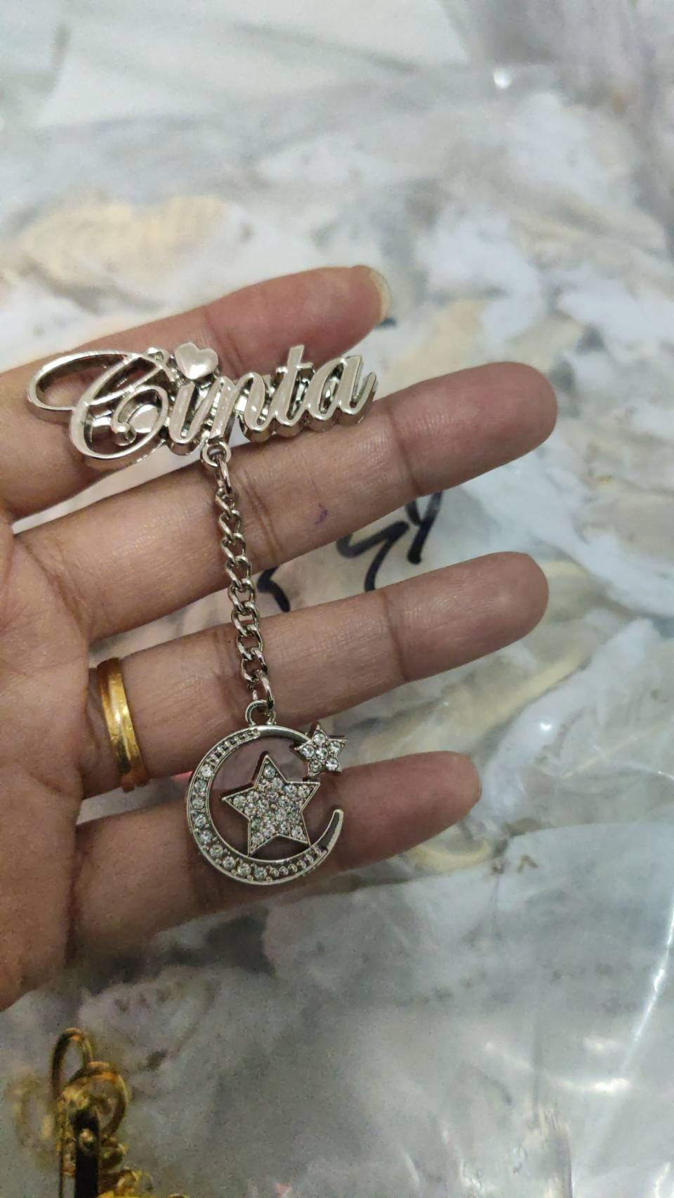 เข็มกลัด cinta เข็มกลัด cinta