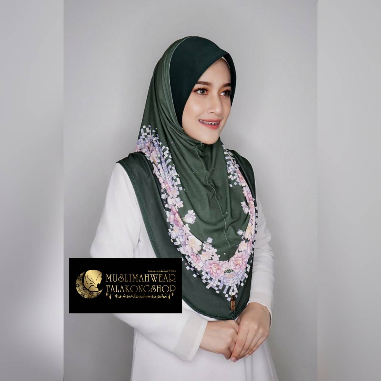 hijab ผ้าคลุมหัวมุสลิม แบบสวมสำเร็จงานผ้าลายในตัว ไซส์ M hijab ผ้าคลุมหัวมุสลิม แบบสวมสำเร็จงานผ้าลายในตัว ไซส์ M
