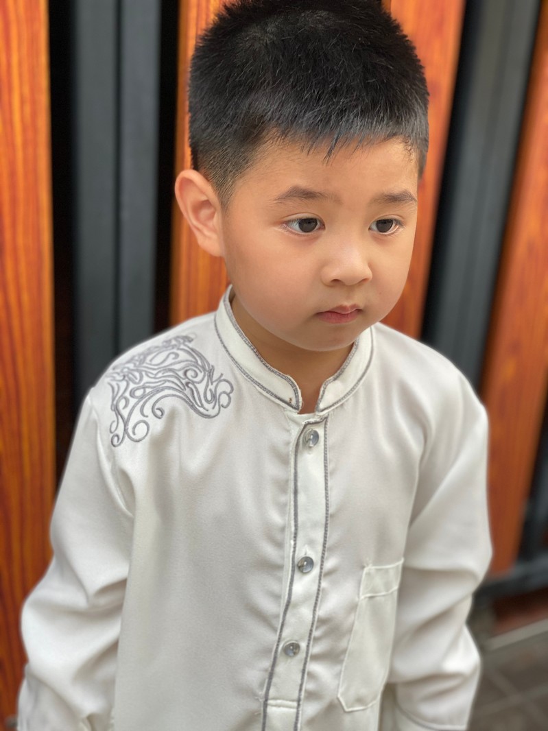 ชุดโต๊ปเด็กชาย (Thawb) ชุดโต๊ปเด็กชาย (Thawb)