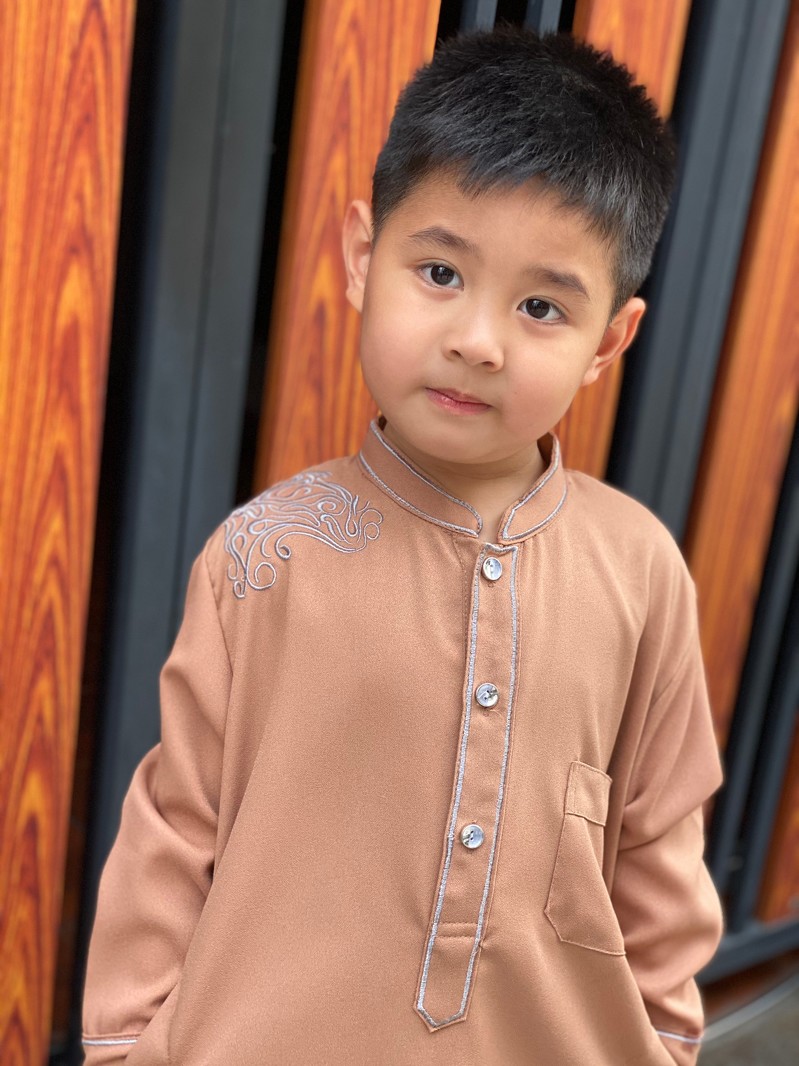 ชุดโต๊ปเด็กชาย (Thawb) ชุดโต๊ปเด็กชาย (Thawb)
