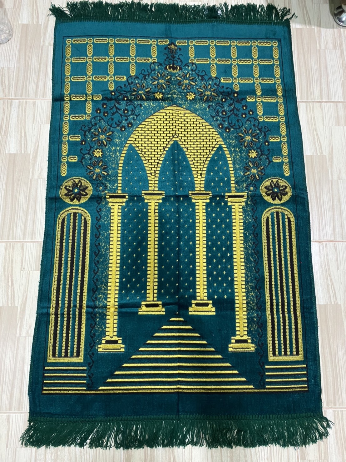 พรมละหมาด ผ้าปูละหมาดตุรกรี งานตุรกีแท้ ขนาด 70x110cm พรมละหมาด ผ้าปูละหมาดตุรกรี งานตุรกีแท้ ขนาด 70x110cm
