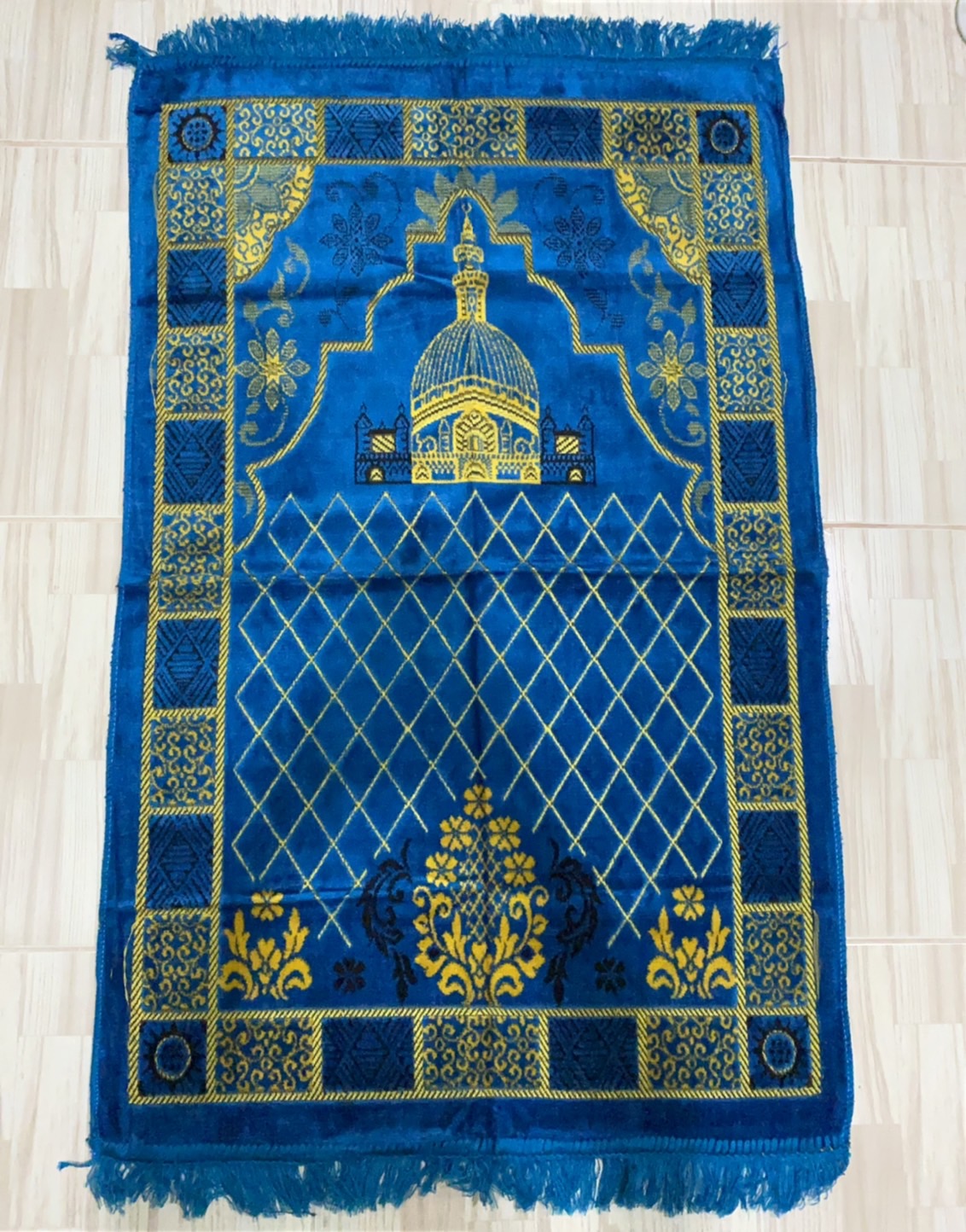 พรมละหมาด ผ้าปูละหมาดตุรกรี งานตุรกีแท้ ขนาด 70x110cm พรมละหมาด ผ้าปูละหมาดตุรกรี งานตุรกีแท้ ขนาด 70x110cm