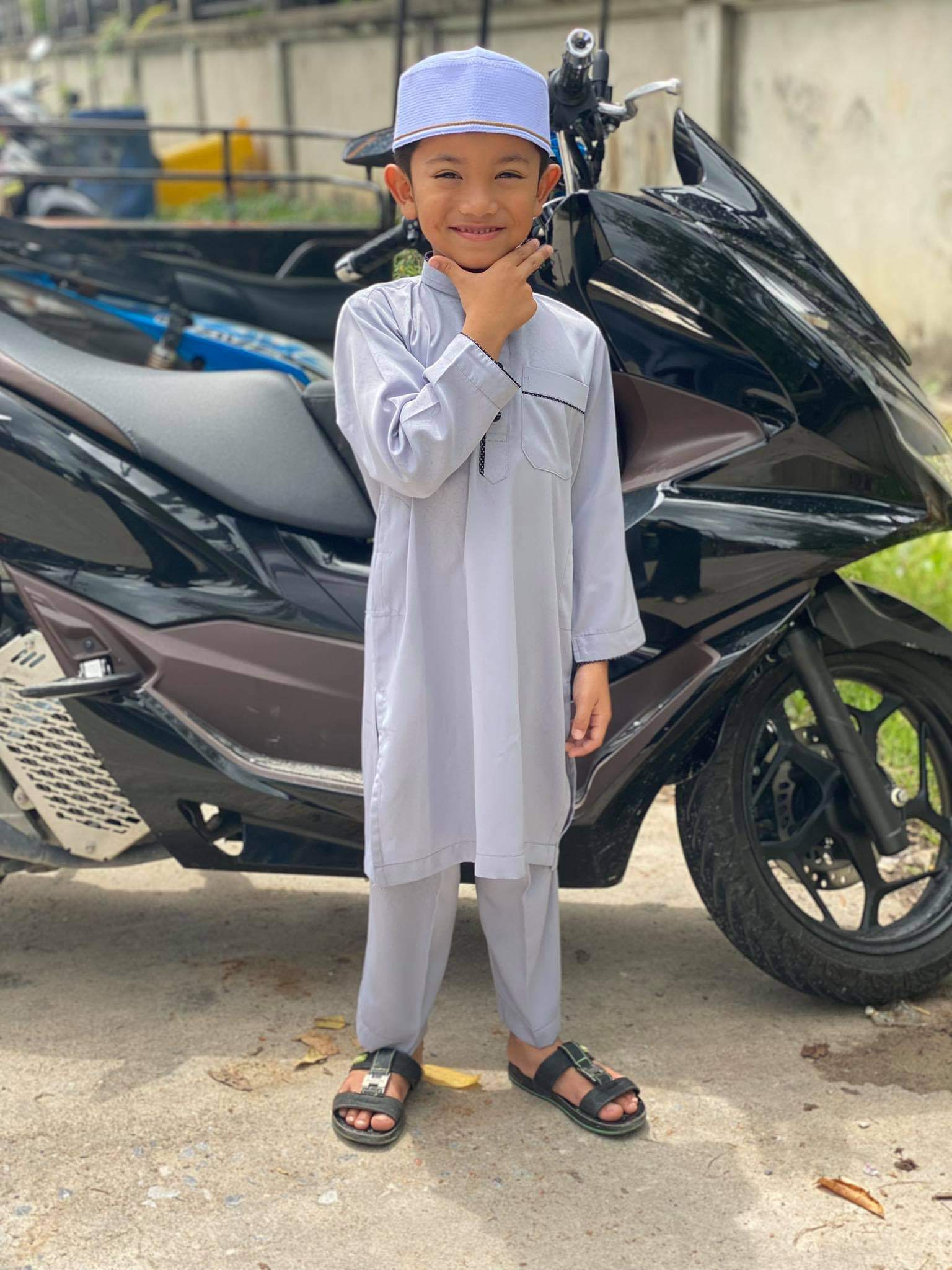 ชุดเด็กชายมุสลิม เสื้อ พร้อมกางเกง ชุดมาลายู ชุดปากีเด็ก สำหรับอายุ3ขวบ-12ปี ชุดเด็กชายมุสลิม เสื้อ พร้อมกางเกง ชุดมาลายู ชุดปากีเด็ก สำหรับอายุ3ขวบ-12ปี