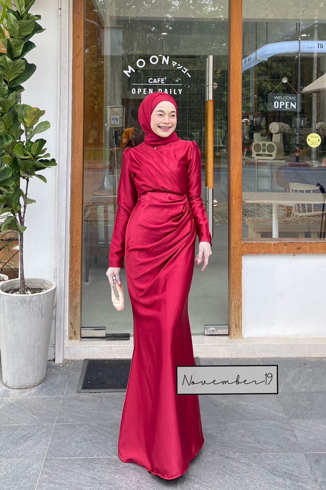 ชุดเดรสออกงาน เดรสยาว รุ่นฮาวา เนื้อผ้าซาร่า ชุดเดรสมุสลิม เดรสใส่ไปงานแต่ง ชุดนิกะห์ ชุดใส่รายอ ชุดเจ้าสาวมุสลิม ชุดเดรสออกงาน เดรสยาว รุ่นฮาวา เนื้อผ้าซาร่า ชุดเดรสมุสลิม เดรสใส่ไปงานแต่ง ชุดนิกะห์ ชุดใส่รายอ ชุดเจ้าสาวมุสลิม