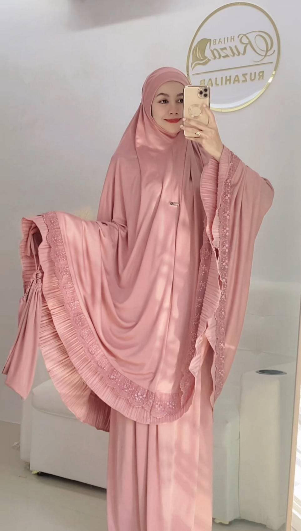 ชุดละหมาด ตะละกงผ้าละหมาดพร้อมส่ง รุ่น FANIA อัดพลีท แต่งลูกไม้ พร้อมส่ง 399 ส่งฟรี ชุดละหมาด ตะละกงผ้าละหมาดพร้อมส่ง รุ่น FANIA อัดพลีท แต่งลูกไม้ พร้อมส่ง 399 ส่งฟรี