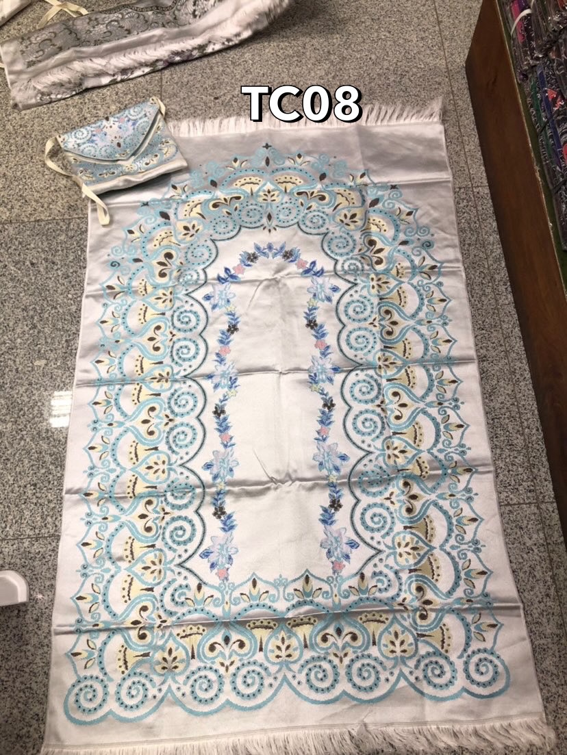ผ้าปูละหมาดพกพา มาพร้อมกระเป๋าสะพาย นำเข้าจากประเทศซีเรียMade in Syria ผ้าปูละหมาดพกพา มาพร้อมกระเป๋าสะพาย นำเข้าจากประเทศซีเรียMade in Syria