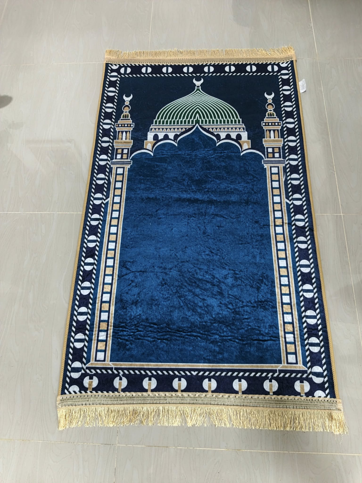 พรมปูละหมาด พรมละหมาด (ซาจาดะห์) พรมละหมาดดูไบ ขนาด70x110cm พร้อมส่ง
