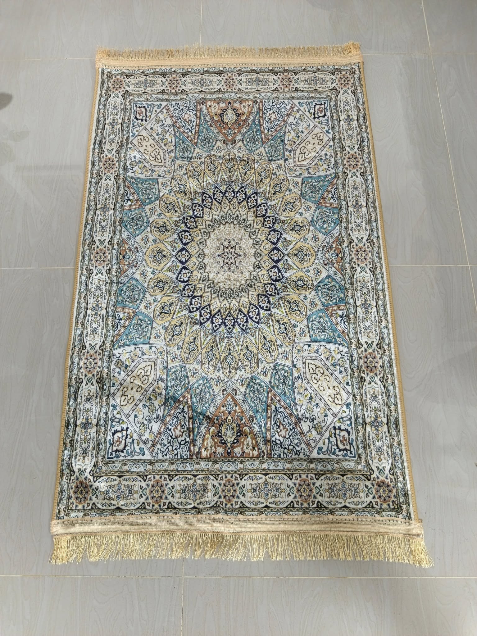 พรมปูละหมาด พรมละหมาด (ซาจาดะห์) พรมละหมาดดูไบ ขนาด70x110cm พร้อมส่ง