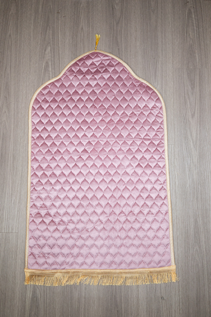 ผ้าปูละหมาด พรมละหมาดสำหรับอิสลาม เสื่อลองละหมาด งานนำเข้าเนื้อผ้านิ่ม ขนาด68x107cm พร้อมส่ง