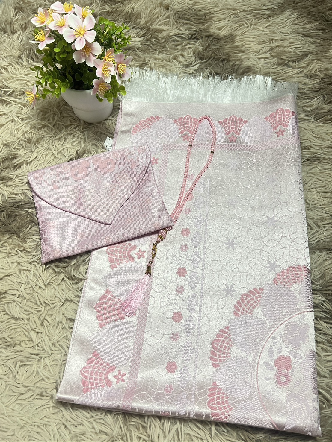 ซื้อ1 ได้ 3 พรมปูละหมาด ผ้าละหมาดพกพา ขนาด70x110cmพร้อมส่ง  มีกระเป๋าสำหรับพกพาและตัสเปี๊ยะ