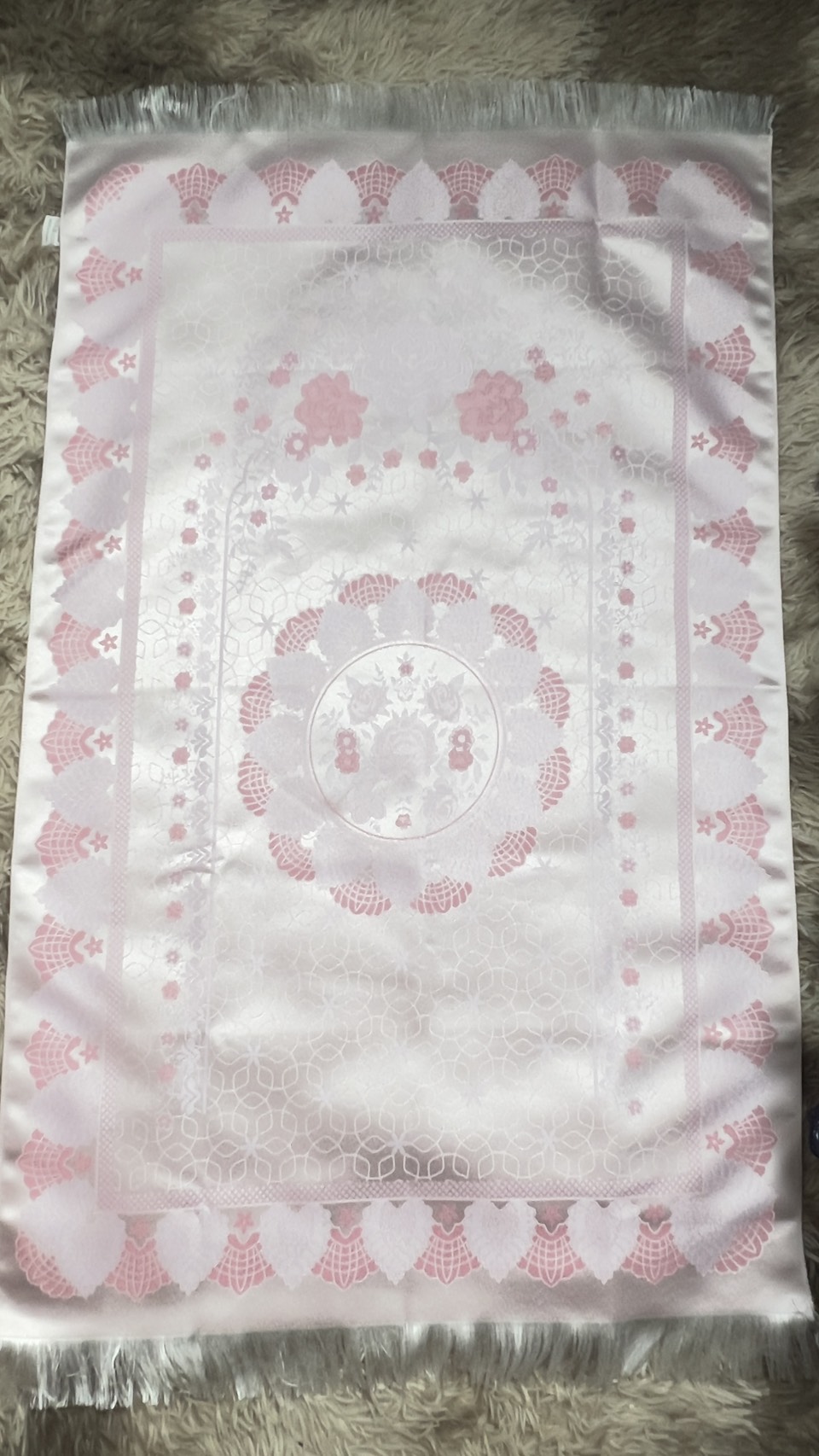 ซื้อ1 ได้ 3 พรมปูละหมาด ผ้าละหมาดพกพา ขนาด70x110cmพร้อมส่ง  มีกระเป๋าสำหรับพกพาและตัสเปี๊ยะ