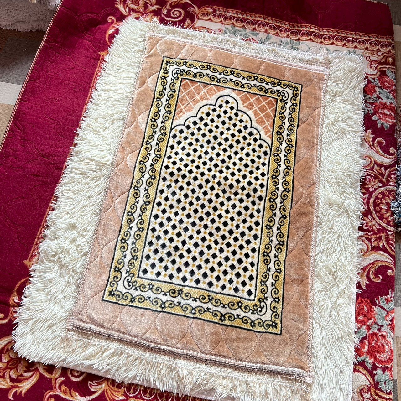 พรมปูละหมาดหนานุ่ม ผ้าปูละหมาดหนานุ่ม 299 ส่งฟรี มีปลายทาง