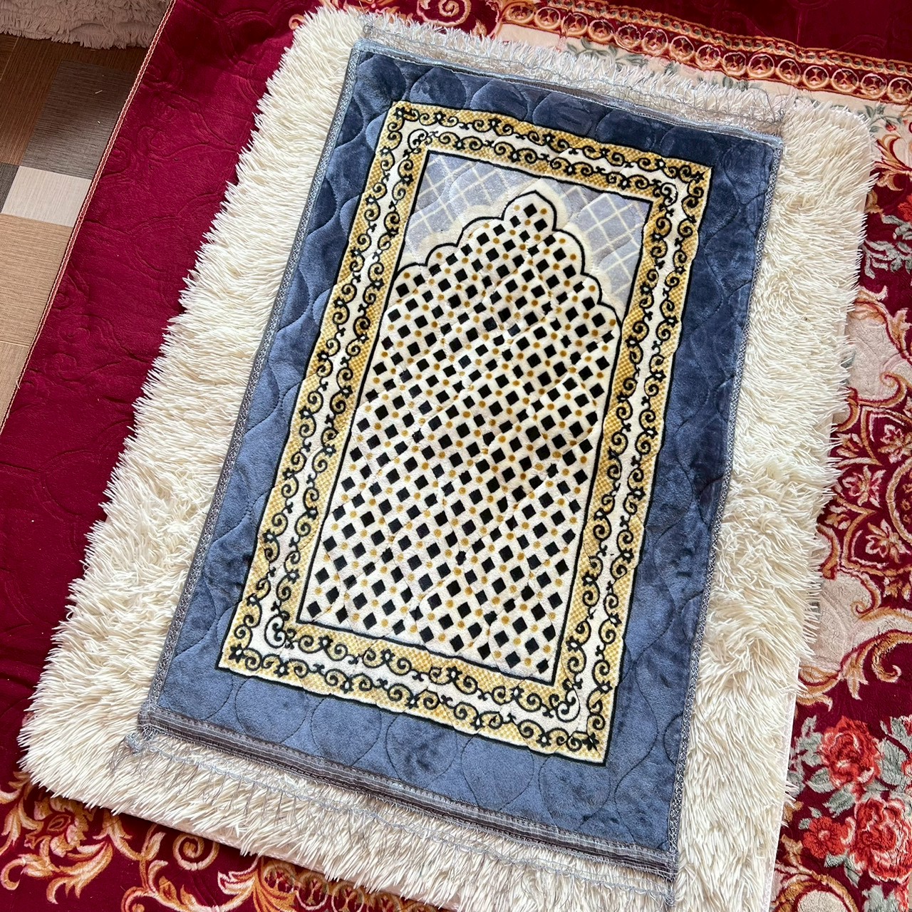 พรมปูละหมาดหนานุ่ม ผ้าปูละหมาดหนานุ่ม 299 ส่งฟรี มีปลายทาง