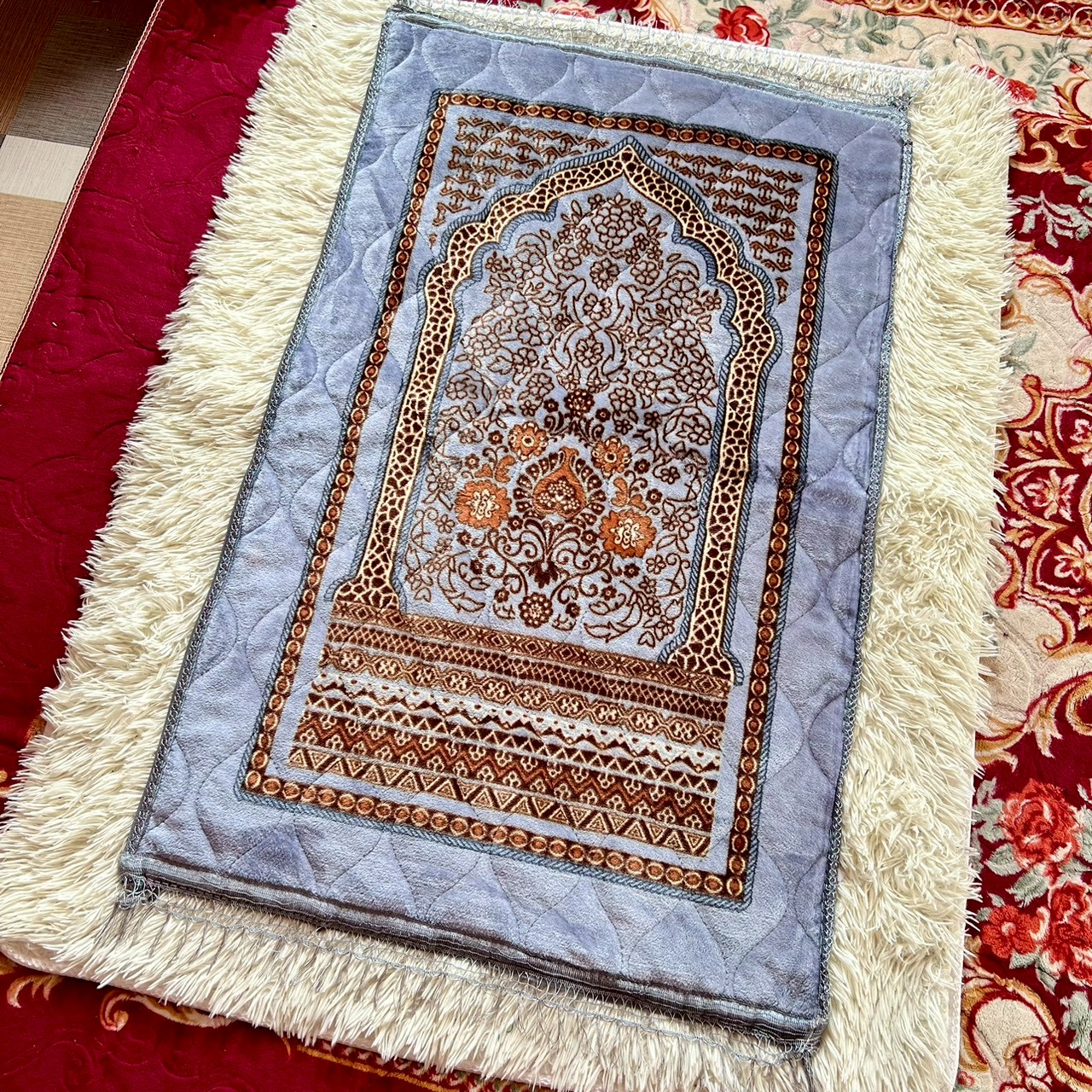 พรมปูละหมาดหนานุ่ม ผ้าปูละหมาดหนานุ่ม 299 ส่งฟรี มีปลายทาง