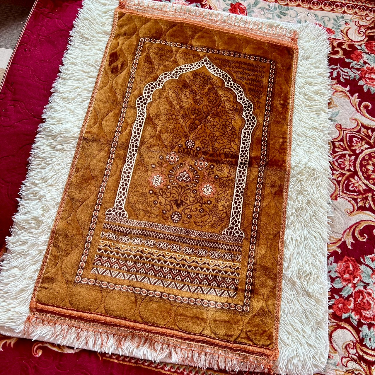 พรมปูละหมาดหนานุ่ม ผ้าปูละหมาดหนานุ่ม 299 ส่งฟรี มีปลายทาง