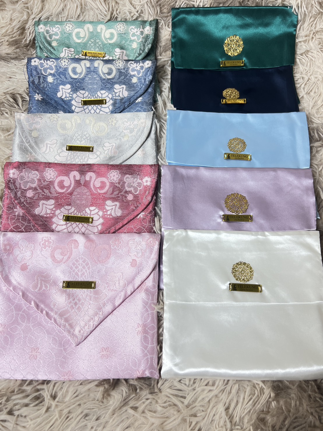 ผ้าปูละหมาดพกพาพร้อมส่ง sajadahtravel ซื้อ1 ได้ 3 พรมปูละหมาด ผ้าละหมาดพกพา ขนาด70x110cmพร้อมส่ง  มีกระเป๋าสำหรับพกพาและตัสเปี๊ยะ